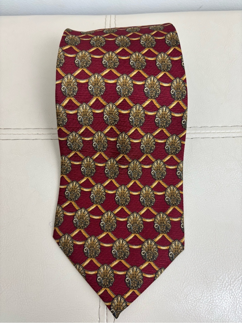 Valentino Silk Tie in Burgundy and Hold Pattern